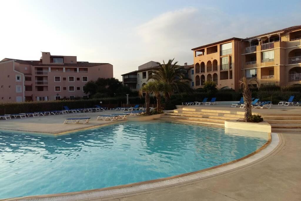 Apartamento Magnifique Rez De Jardin & Piscine & Bord De Mer Six-Fours-les-Plages Exterior foto