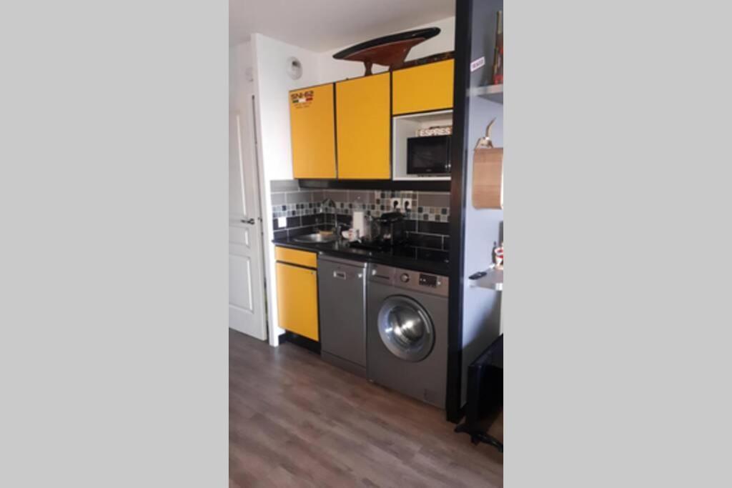 Apartamento Magnifique Rez De Jardin & Piscine & Bord De Mer Six-Fours-les-Plages Exterior foto