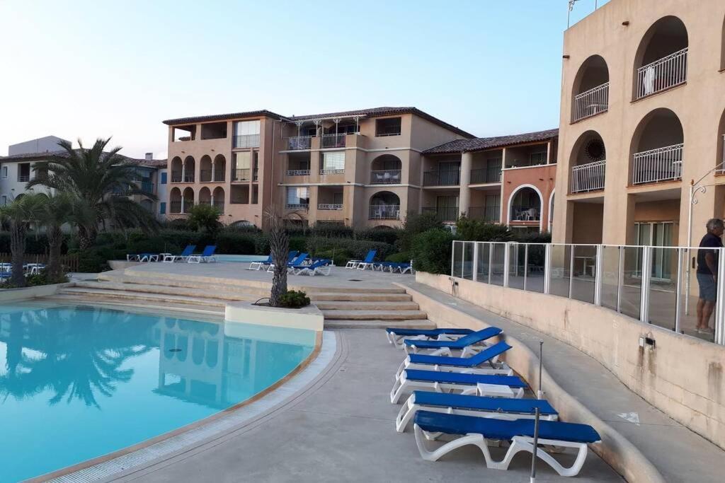Apartamento Magnifique Rez De Jardin & Piscine & Bord De Mer Six-Fours-les-Plages Exterior foto