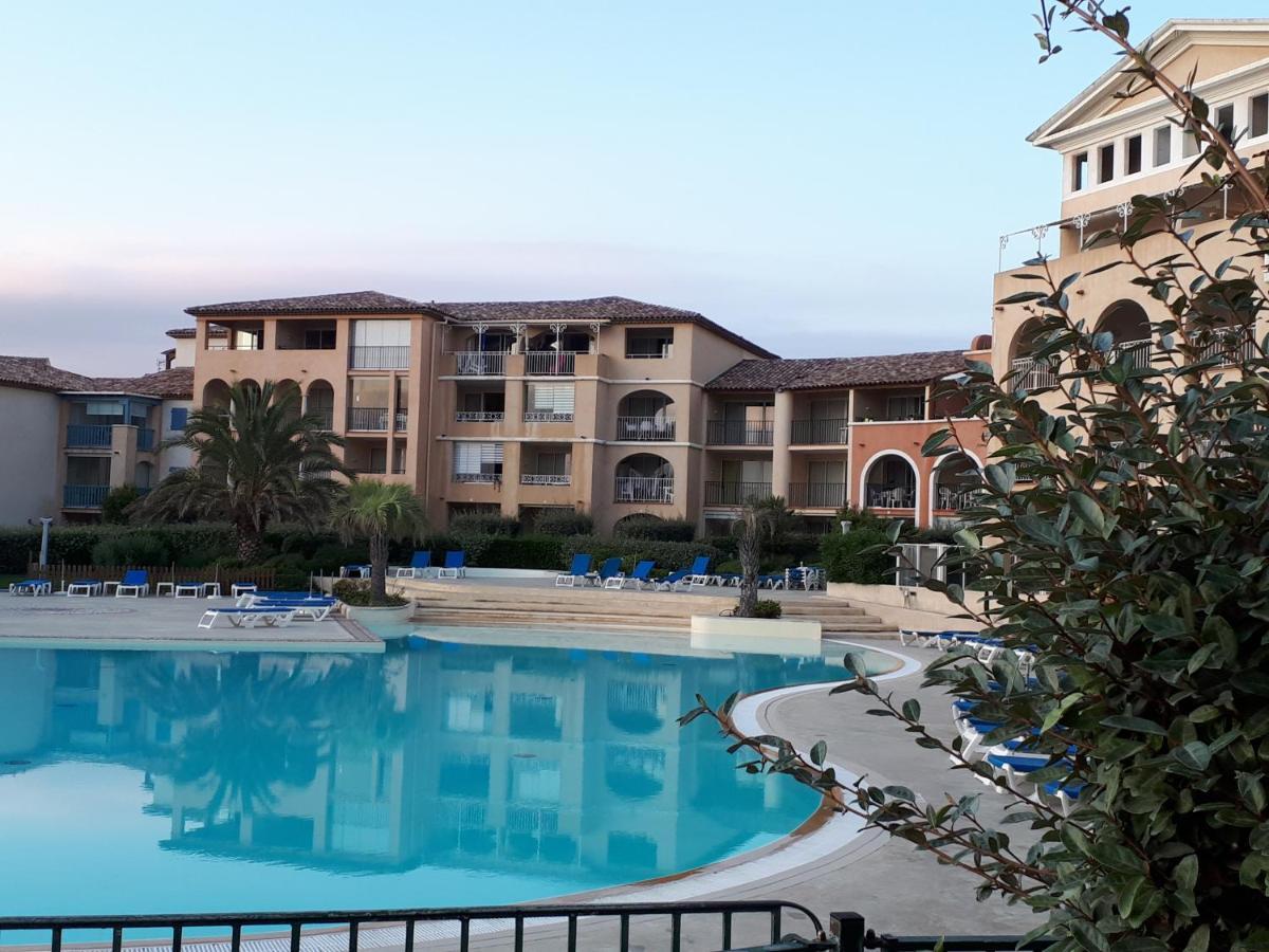 Apartamento Magnifique Rez De Jardin & Piscine & Bord De Mer Six-Fours-les-Plages Exterior foto